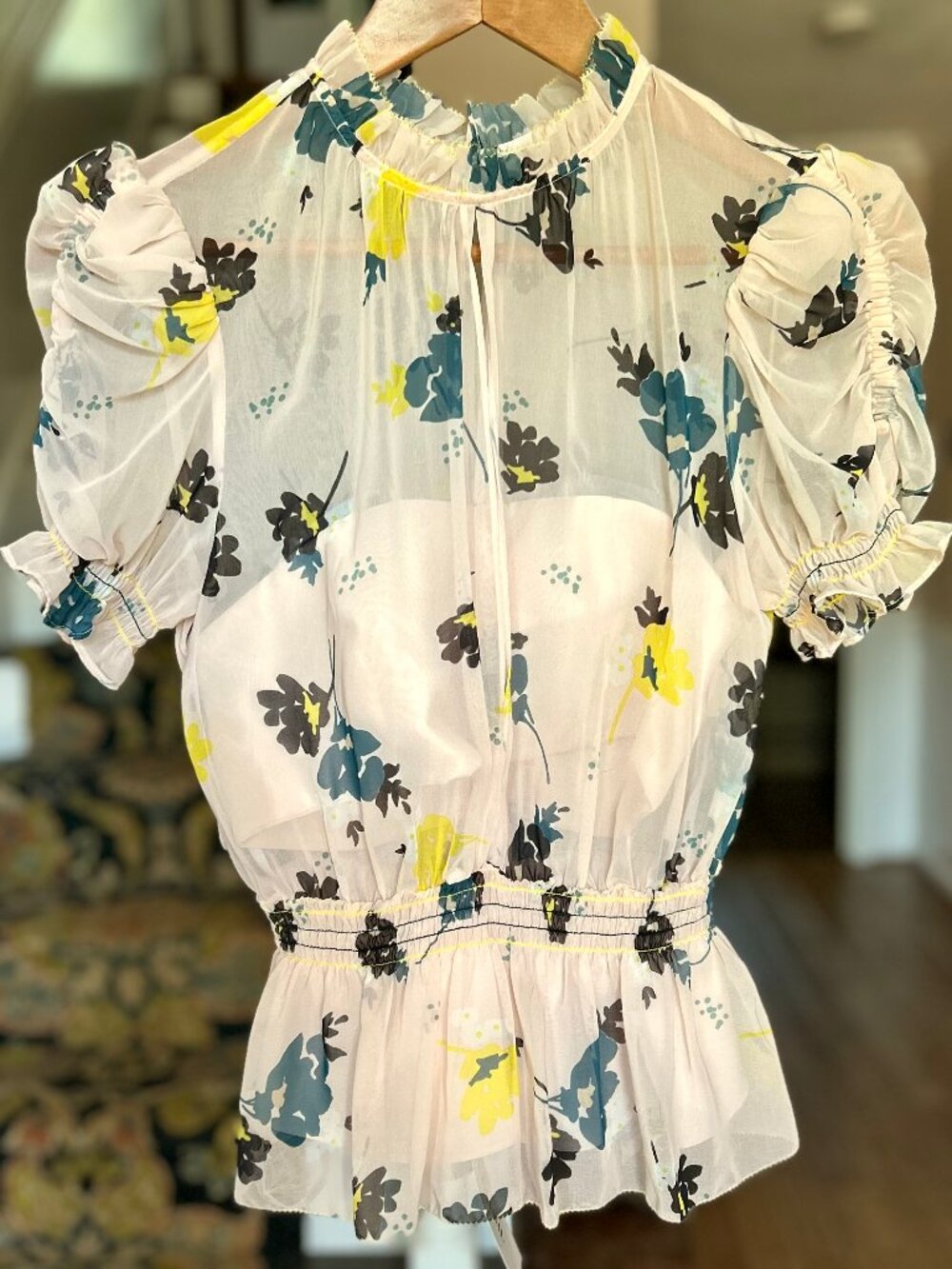 Self-Portrait Chiffon Split Front & Back Peplum Light Apricot Floral Blouse Sz 2 - Picture 3 of 13